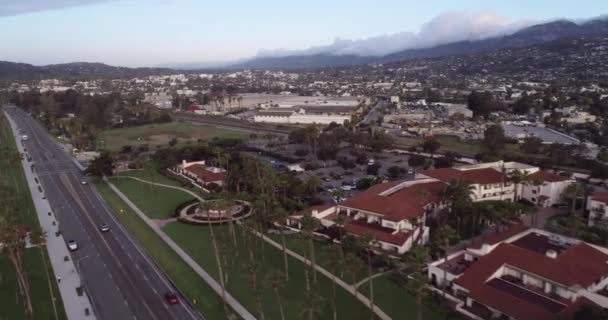 カリフォルニア州のサンタバーバラ市の風景 アメリカだ おはようサンセットタイム ドローン — ストック動画