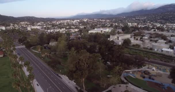 Στο Αστικό Τοπίο Της Σάντα Μπάρμπαρα Στην Καλιφόρνια Ηπα Καλημέρα — Αρχείο Βίντεο