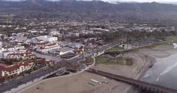 カリフォルニア州のサンタバーバラ市の風景 アメリカだ おはようサンセットタイム ドローン — ストック動画