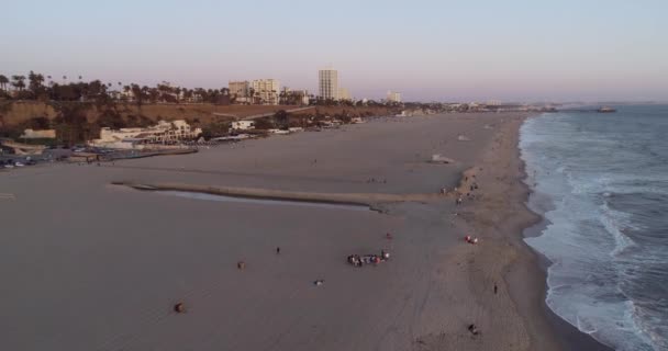 Hora Del Atardecer Santa Mónica Los Ángeles California Drone — Vídeos de Stock