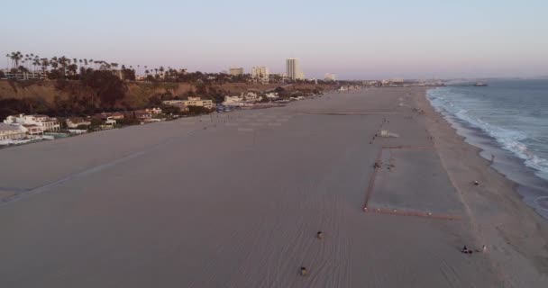 Hora Del Atardecer Santa Mónica Los Ángeles California Drone — Vídeos de Stock