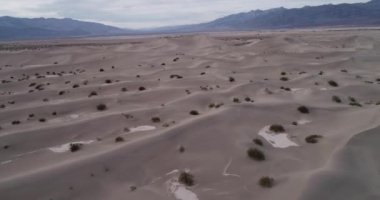 Mesquite Düz Kum Tepeleri Ölüm Vadisi, Kaliforniya, ABD 'de...