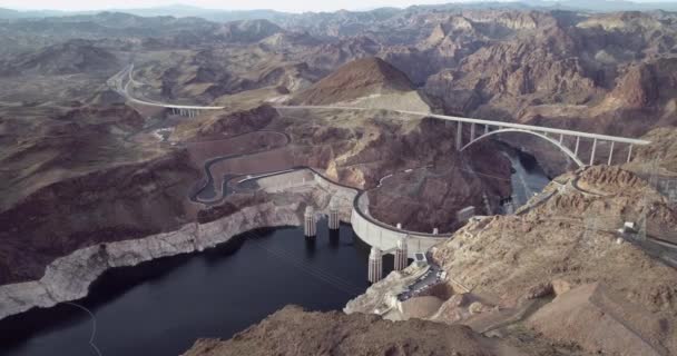 Presa Hoover Nevada Mountain Colorado River Background Camino Puente Drone — Vídeos de Stock