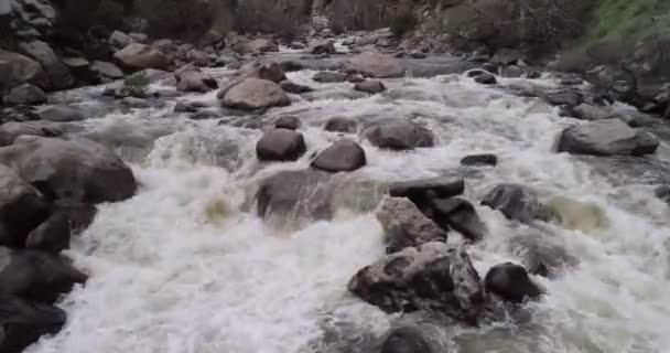 Kern River Cow Flat Creek Californie États Unis Rochers Pierres — Video