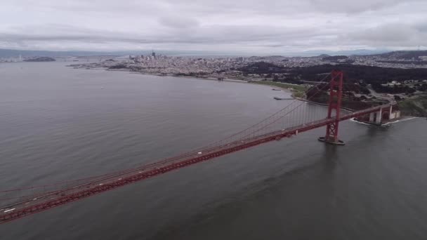 Most Golden Gate San Franciscu Kalifornii Cityscape Alcatraz Island Pozadí — Stock video