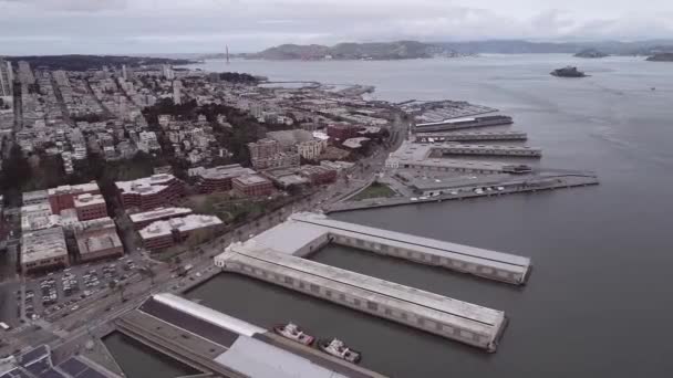 旧金山的Embarcadero 旧金山市旧金山市旧金山港口的码头 东岸和公路 — 图库视频影像
