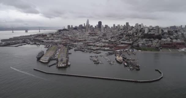 San Francisco Cityscape Fisherman Wharf Fundo Dia Nublado Business District — Vídeo de Stock