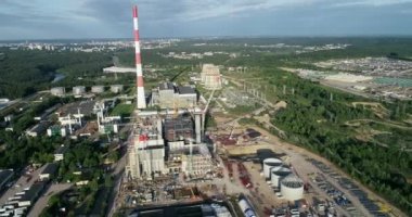 Litvanya, Vilnius İş Bölgesi. İş Binası Üzerine Luminor Banka Binası ve Adı.