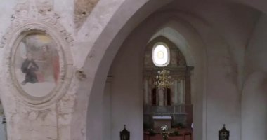 Litvanya, Vilnius İş Bölgesi. İş Binası Üzerine Luminor Banka Binası ve Adı.