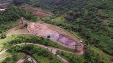Chamarel 'deki Yedi Renkli Dünya Doğa Parkı. Mauritius 'ta orman ve orman. Arka planda Güzel Manzara ve Doğa