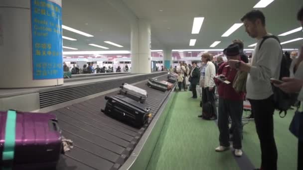 Hanedas Internationella Flygplats Tokyo Bagagebälte Bagagekarusell — Stockvideo