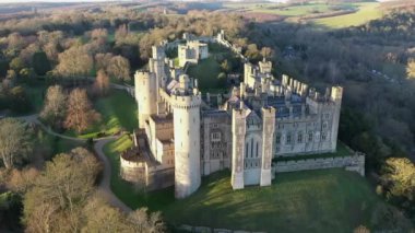 Arundel Kalesi, Arundel, Batı Sussex, İngiltere, Birleşik Krallık. Kuş Gözü Görünümü.