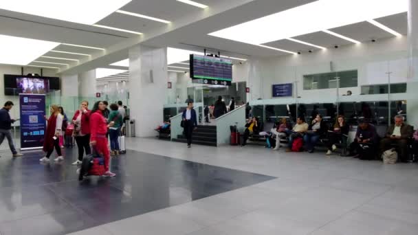 Aéroport International Mexico Benito Juarez Zone Départ Avec Écrans Personnes — Video