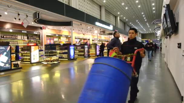 International Mexico Benito Juarez Airport Departure Area Tax Free Shops — Stock Video