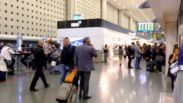 People Waiting Sitting Walking International Mexico Benito Juarez Airport Departure — Stock Video
