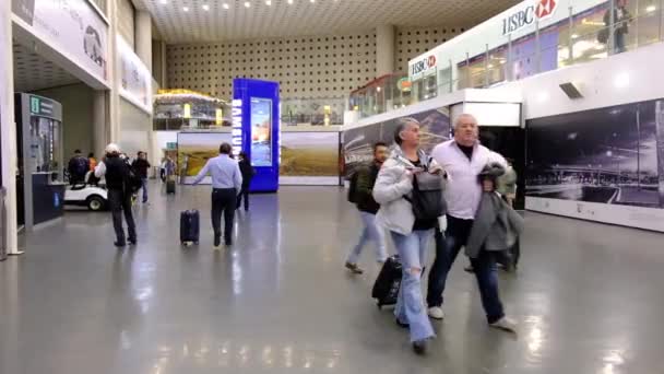 Lidé Procházky Mezinárodním Mexiku Benito Juarez Letiště Oblast Odjezdu Daňový — Stock video