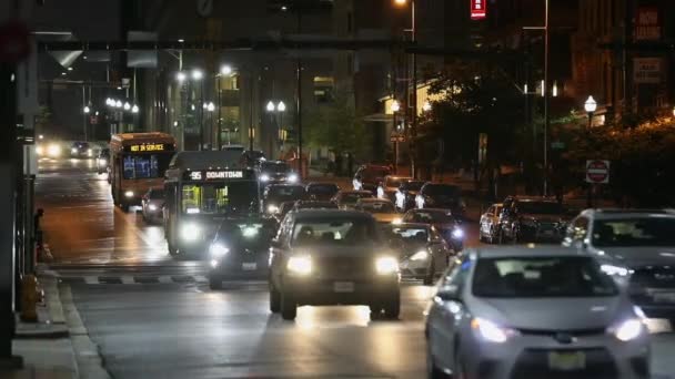 Baltimore Evening City Street Denní Provoz Pouliční Osvětlení Pozadí Marylandský — Stock video