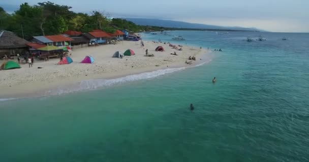 Boats White Beach Seashore Moalboal Cebú Filipinas Hermoso Paisaje Con — Vídeo de stock