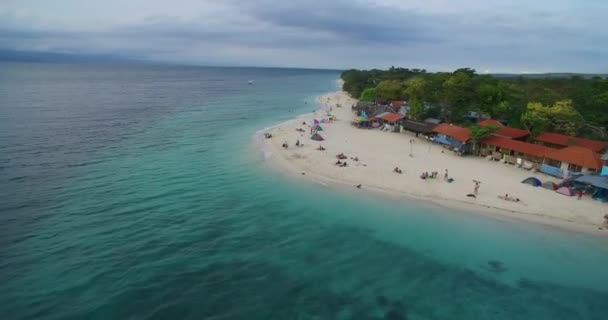 Filipinler Cebu Moalboal Tekneler Beyaz Plajlar Deniz Kıyıları Seashore Arkaplanda — Stok video