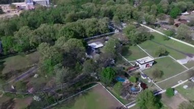 Graceland Malikanesi ve Elvis Presley Müzesi Memphis City, Tennessee 'de. Gezici bir yer ve Elvis hayranları arasında çok popüler. İHA