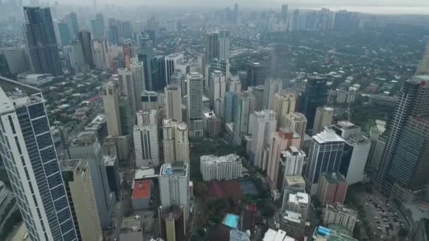 Město Makati Filipínách Cityscape Skyline Traffic Mrakodrapy Pozadí Obchodní Čtvrť — Stock video