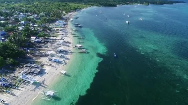 필리핀 바다와 아름다운 바운티 보트가 — 비디오
