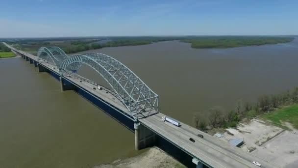 Ponte Hernando Soto Memphis Mississippi River Trafic Background Arkansas Tennessee — Video Stock