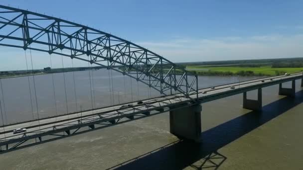 Hernando Soto Bridge Memphis Mississippi River Trafic Background Arkansas Och — Stockvideo
