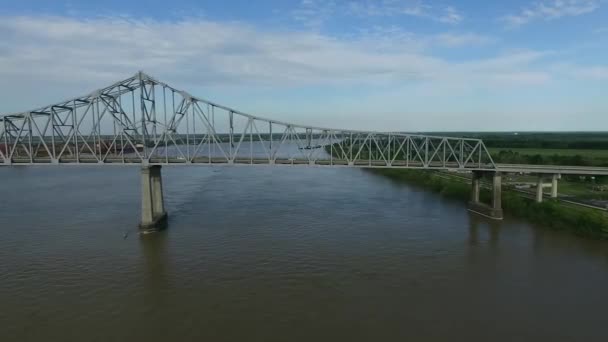 Veterans Memorial Bridge Gramercy Bridge Louisianě Mississippi River Pozadí Dron — Stock video