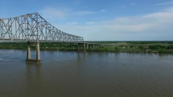 Veterani Memorial Bridge Gramercy Bridge Louisiana Mississippi River Background Drone — Video Stock