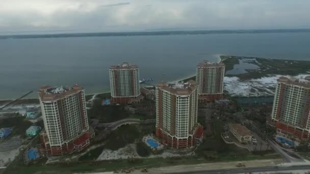 佛罗里达州的彭萨科拉海滩空无一人 Portofino Towers Background 墨西哥湾 — 图库视频影像