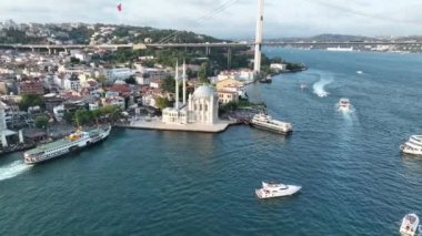 İstanbul, Türkiye. İstanbul Kanalı, Büyük Mecidiye Camii, Boğaz Kanalı ve Boğaz Köprüsü