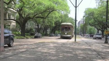 St. Charles Tramvay Hattı New Orleans, Louisiana 'da bulunan tarihi bir tramvay hattıdır. 1835 'ten beri çalışıyor.