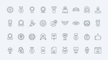 Kazanan çizgi simgeleri için madalyalar vektör illüstrasyonunu belirler. Soyut ince özet ürün kalitesi, başarı ve rekabet veya yarışma kazanma için verilen ödül sembolleri, klasik ödül madalyonları koleksiyonu