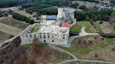 Rabsztyn Kalesi, Polonya.