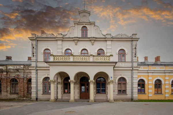 Κτίρια Και Υποδομές Του Παλαιού Σιδηροδρομικού Σταθμού Στο Aleksandrw Kujawski — Φωτογραφία Αρχείου
