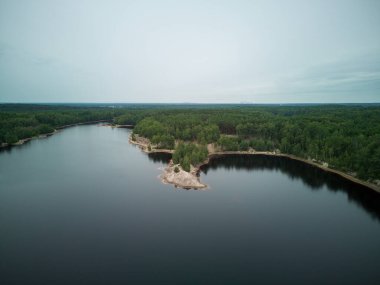 Leknica - renkli Geopark gölleri, Polonya.