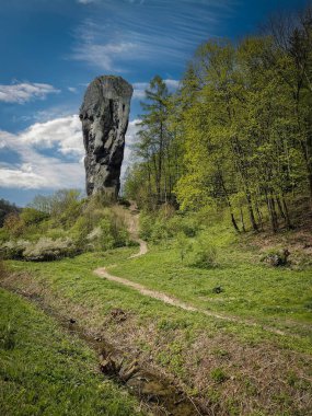 Ojcw Ulusal Parkı 'ndaki Herkül Kulübü, Polonya.
