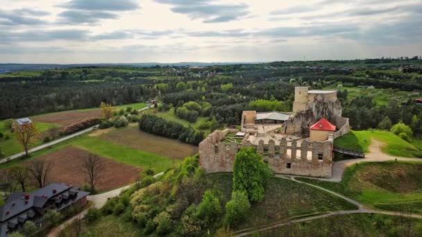 Reruntuhan Kastil Desa Rabsztyn Polandia — Stok Video
