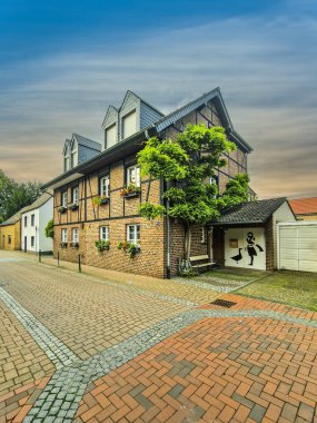 Almanya 'nın Monheim am Rhein kentinin mimarisi..