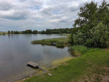 Jabowskie Gölü 'nden ve Polonya' nın çevresinden görüntüler.