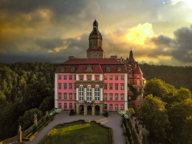 Ksiaz Kalesi, Polonya 'nın en büyük üçüncü kalesi..