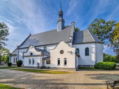 Polonya 'nın Marzenin kentindeki tarihi kilise.