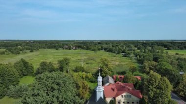 Polonya 'nın Marzenin kentindeki tarihi kilise.