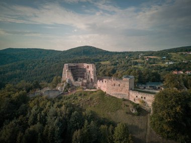 Polonya 'daki Kamieniec Kalesi' nin kalıntıları.