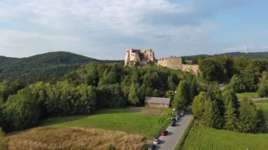 Polonya 'daki Kamieniec Kalesi' nin kalıntıları.