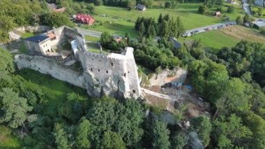 Polonya 'daki Kamieniec Kalesi' nin kalıntıları.