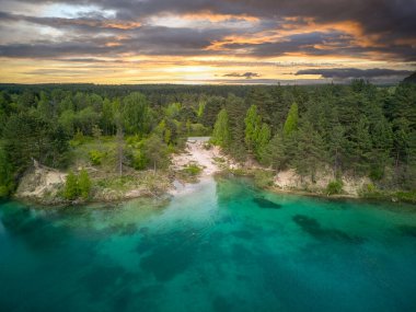 Polonya, Süleyman 'da taşan kireç taşı kazısı.