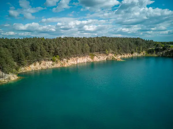 Polonya, Süleyman 'da taşan kireç taşı kazısı.