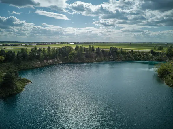 Polonya, Süleyman 'da taşan kireç taşı kazısı.